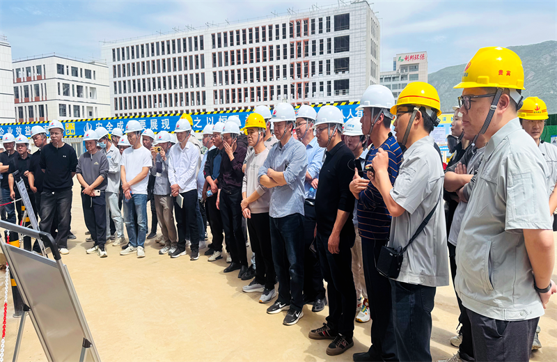 2025年4月17日，由莆田市涵江区住房和城乡建设局主办、GA黄金甲三建承办的钢筋安装工程质量防控现场交流会在联东U谷·涵江海峡智造产业谷一期成功召开。
